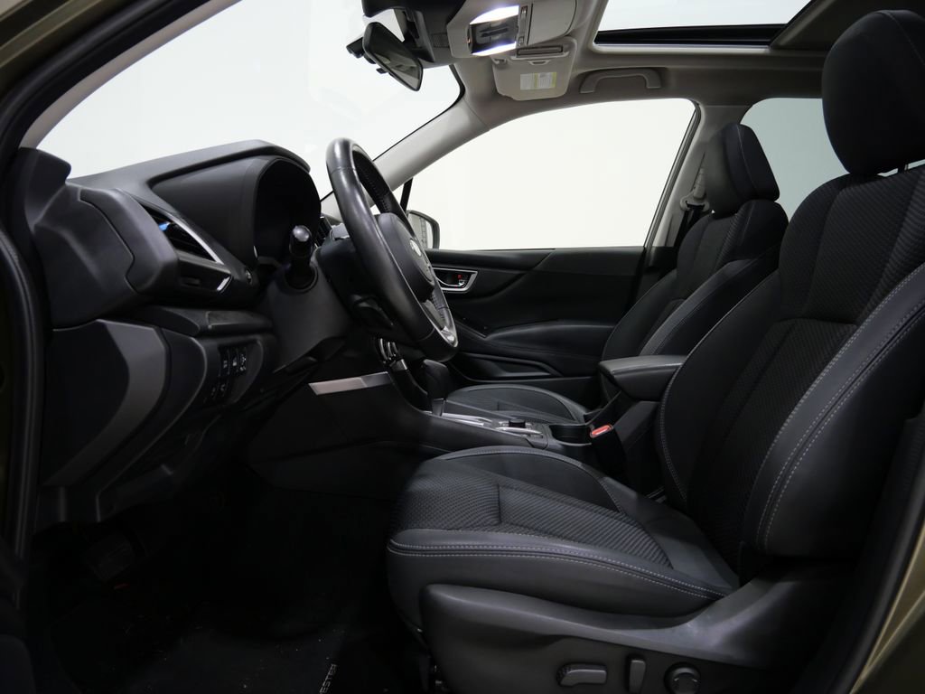 Used 2023 Subaru Forester Premium AWD/4WD image 13