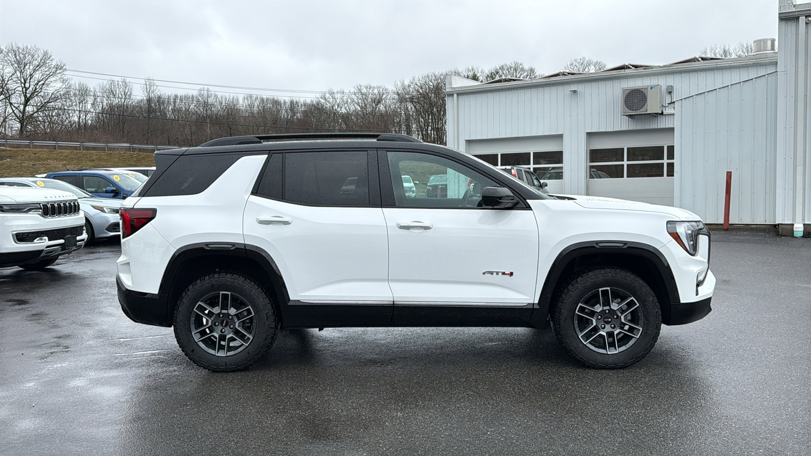 Used 2026 GMC Terrain AT4 w/ Technology Package II image 5