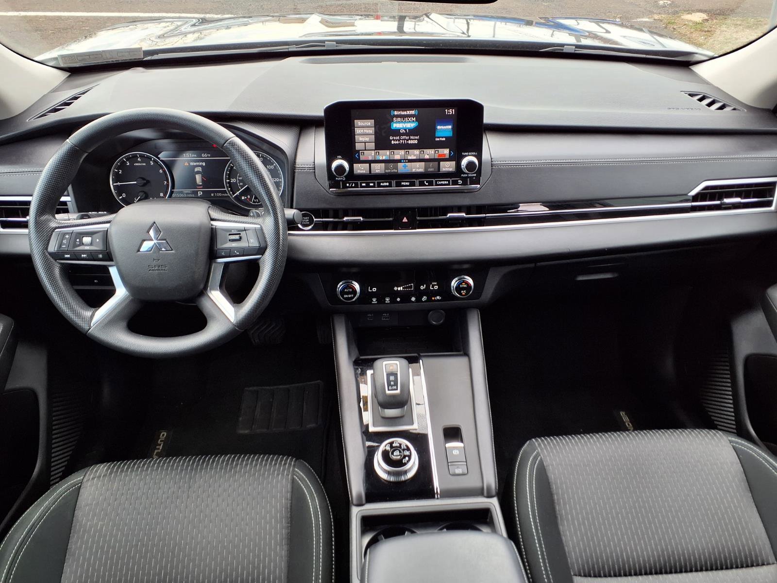 Used 2024 Mitsubishi Outlander ES image 14