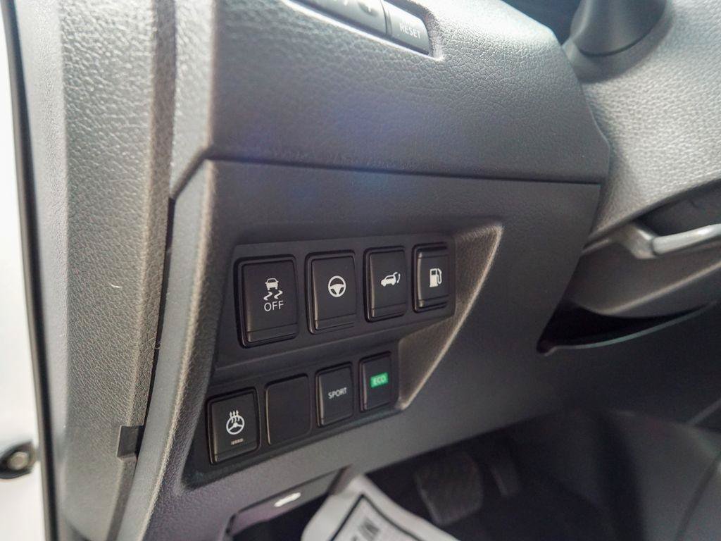 Used 2020 Nissan Rogue SL w/ Premium Package FWD image 19