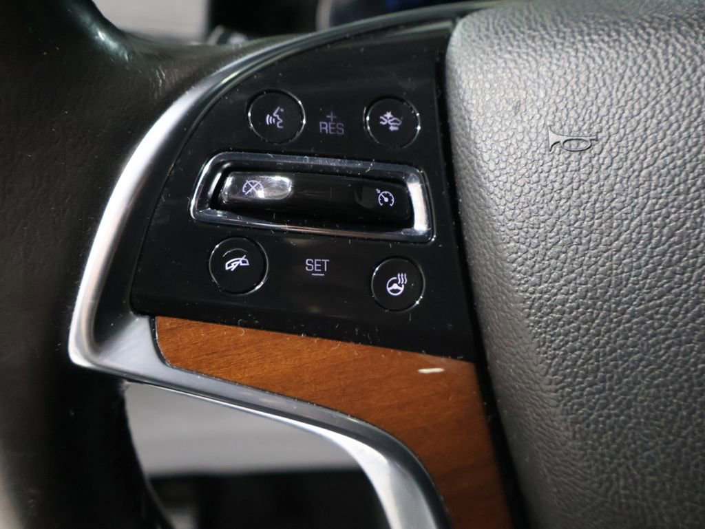 Used 2016 Cadillac Escalade Luxury image 38