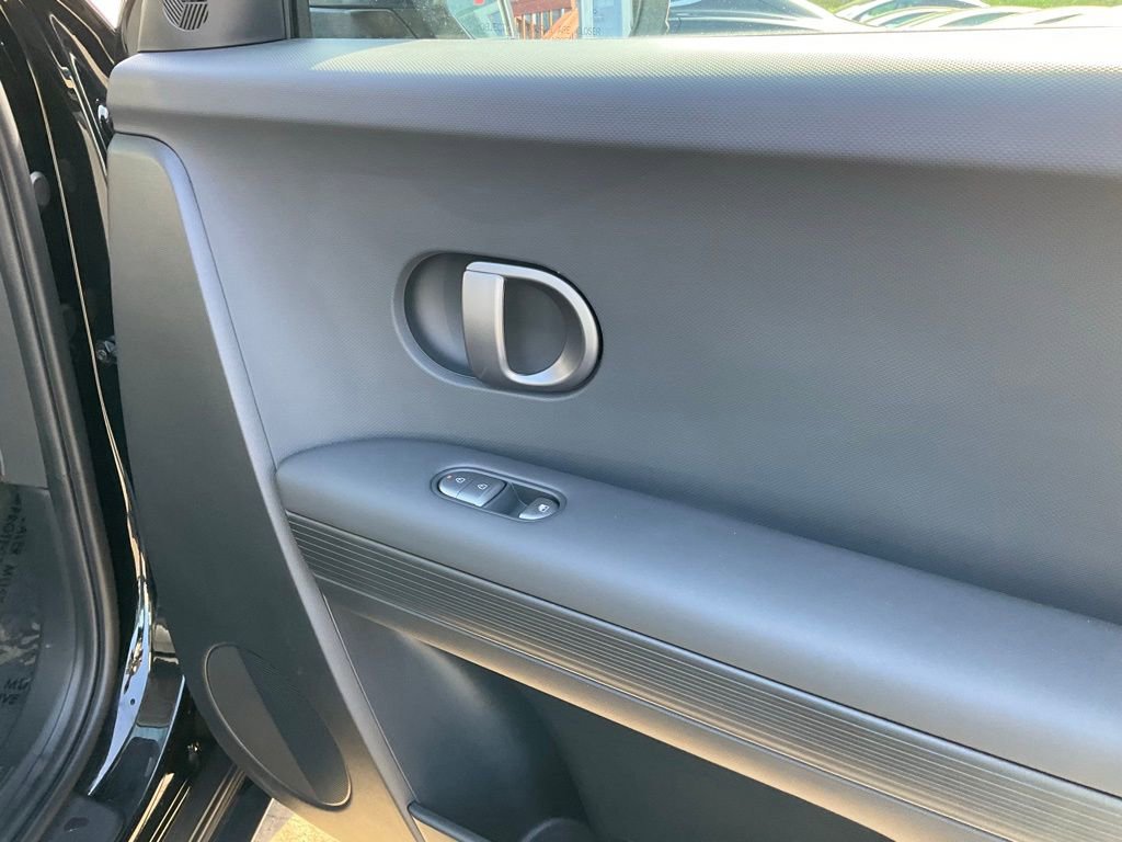 Used 2025 Hyundai Ioniq 5 SEL image 65