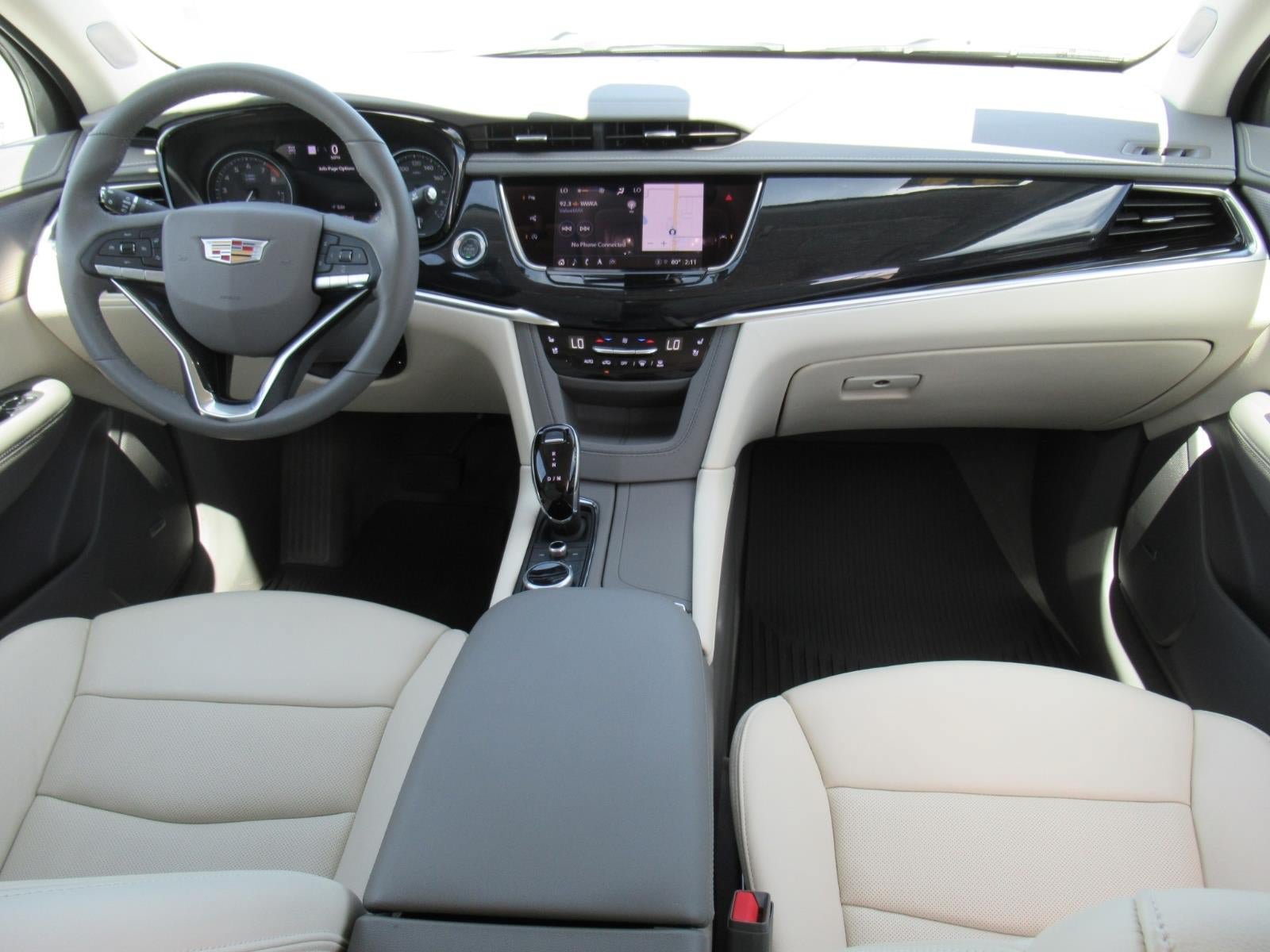 Used 2024 Cadillac XT6 Premium Luxury w/ Technology Package AWD/4WD image 12