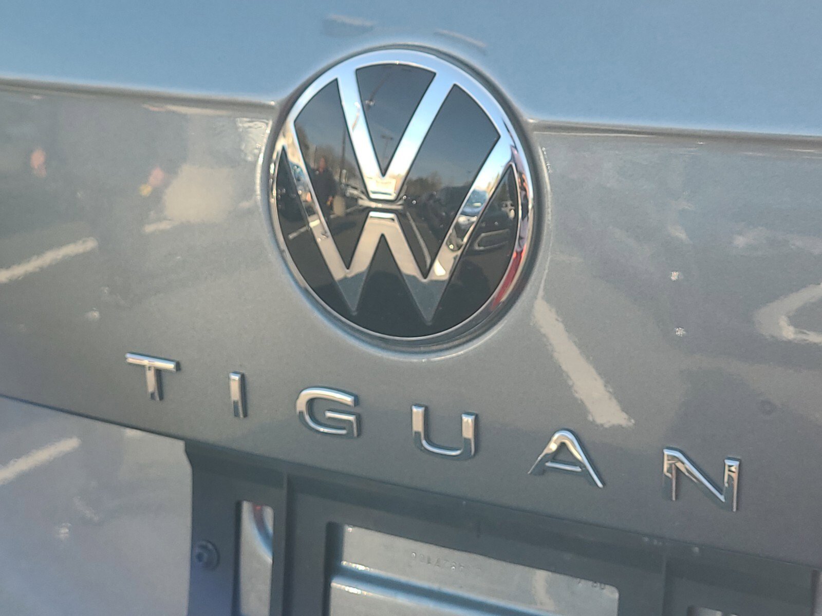 Used 2023 Volkswagen Tiguan SE image 28