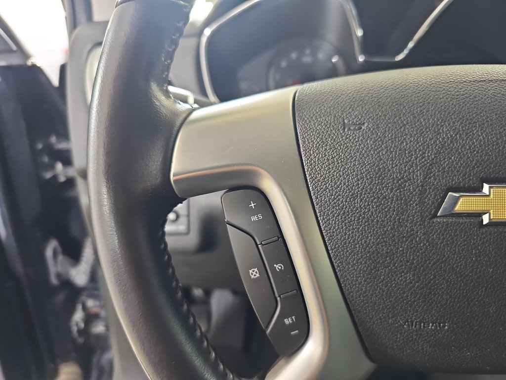 Used 2013 Chevrolet Traverse LT FWD image 23