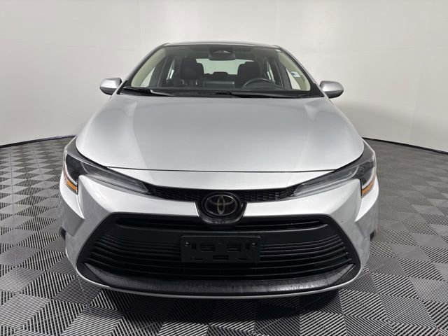 Used 2023 Toyota Corolla LE image 11