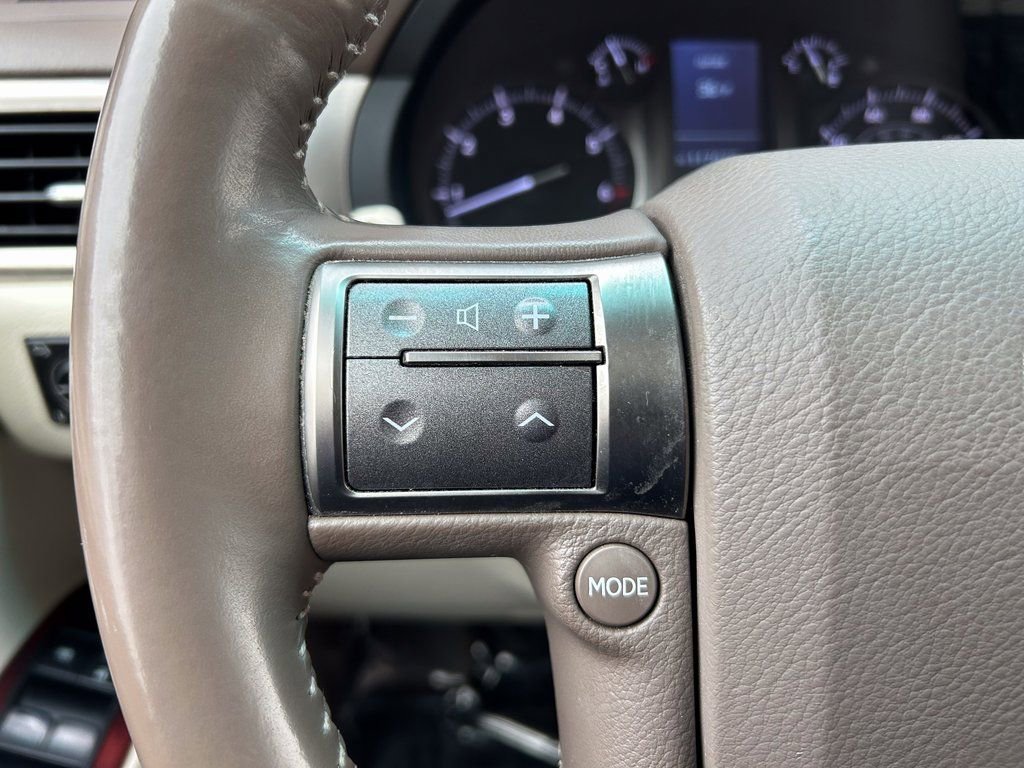 Used 2012 Lexus GX 460 w/ Comfort Plus Pkg image 28