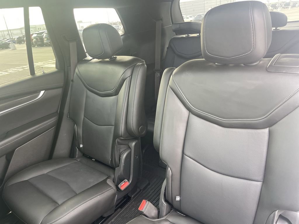 Used 2023 Cadillac XT6 Sport w/ Technology Package image 30