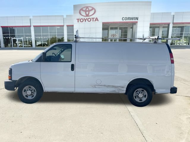 Used 2015 Chevrolet Express 2500 RWD image 2