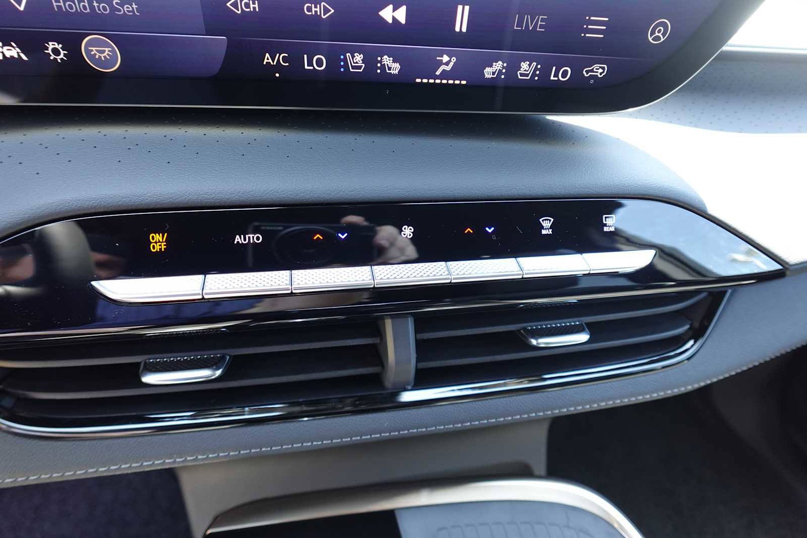 New 2026 Buick Enclave Avenir w/ Super Cruise Package image 22