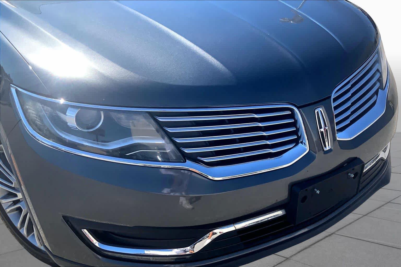 Used 2018 Lincoln MKX Reserve AWD/4WD image 30