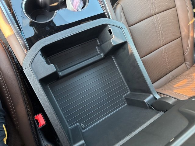 New 2026 Chevrolet Suburban High Country image 26