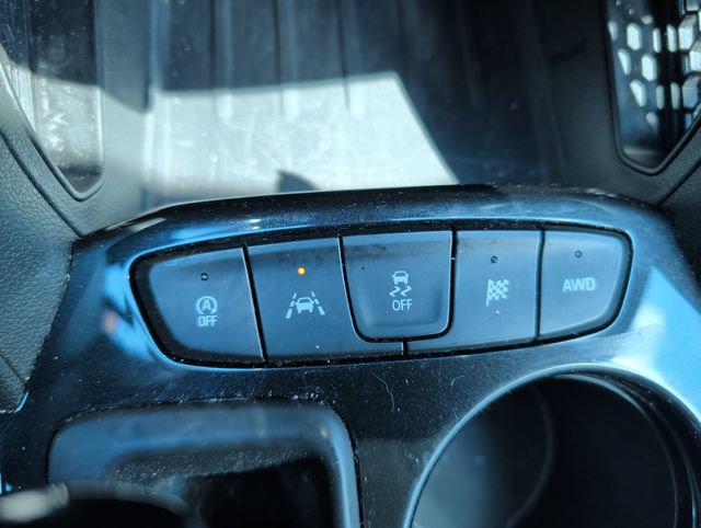 Used 2025 Chevrolet TrailBlazer LT AWD/4WD image 17