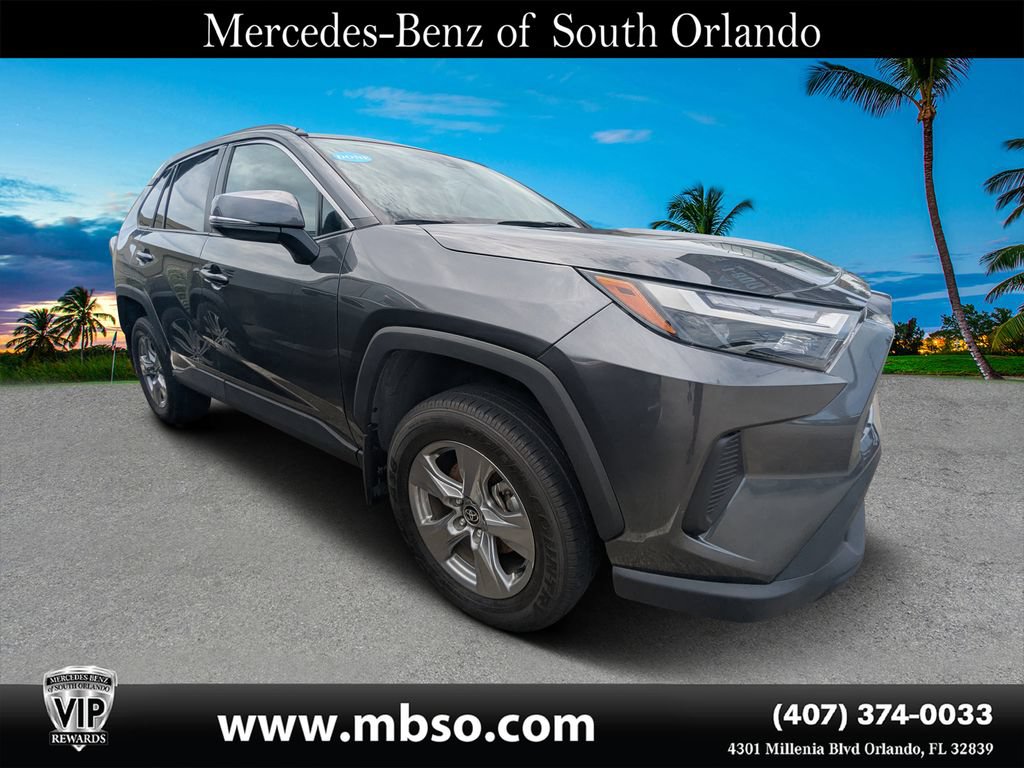 Used 2025 Toyota RAV4 XLE FWD image 1