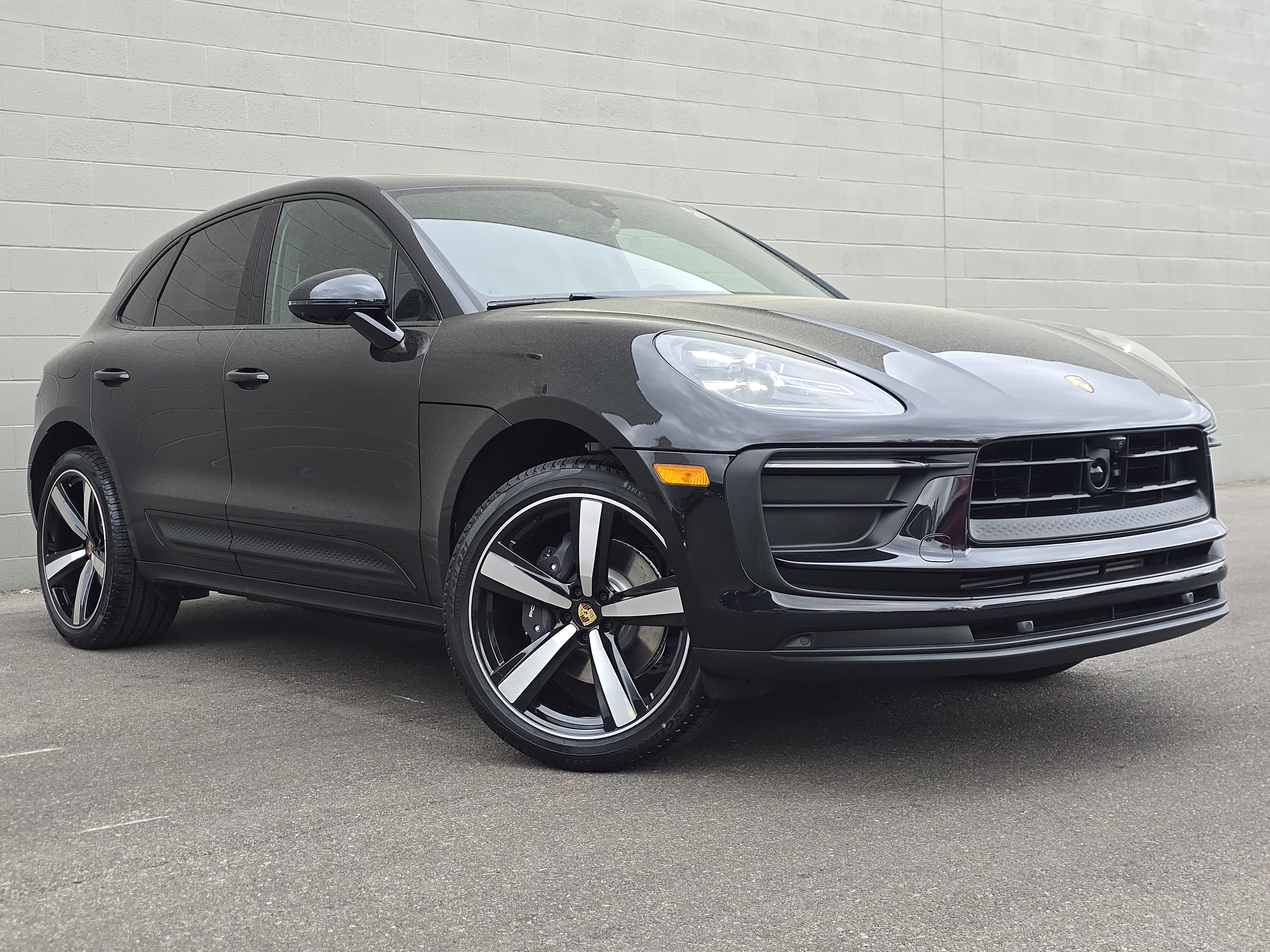 New 2026 Porsche Macan AWD/4WD image 7