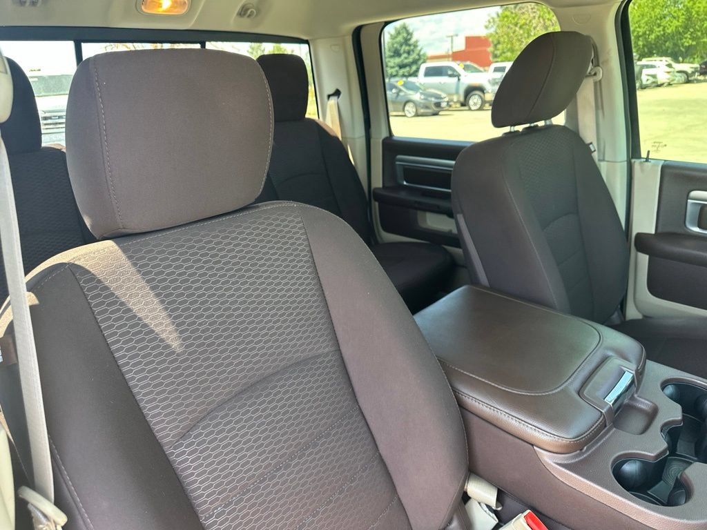 Used 2017 RAM 1500 Classic SLT RWD image 28