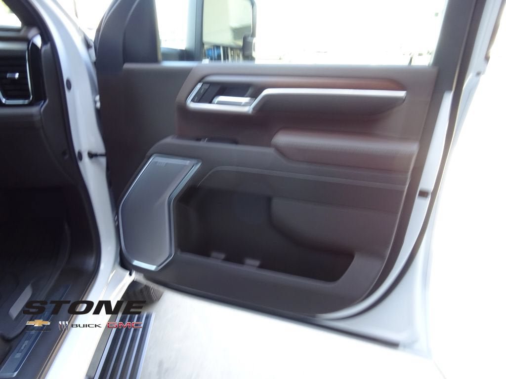 New 2026 GMC Sierra 3500 Denali w/ Technology Package AWD/4WD image 30
