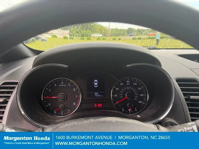 Used 2016 Kia Forte SX FWD image 15