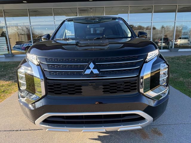Used 2024 Mitsubishi Outlander SE image 5