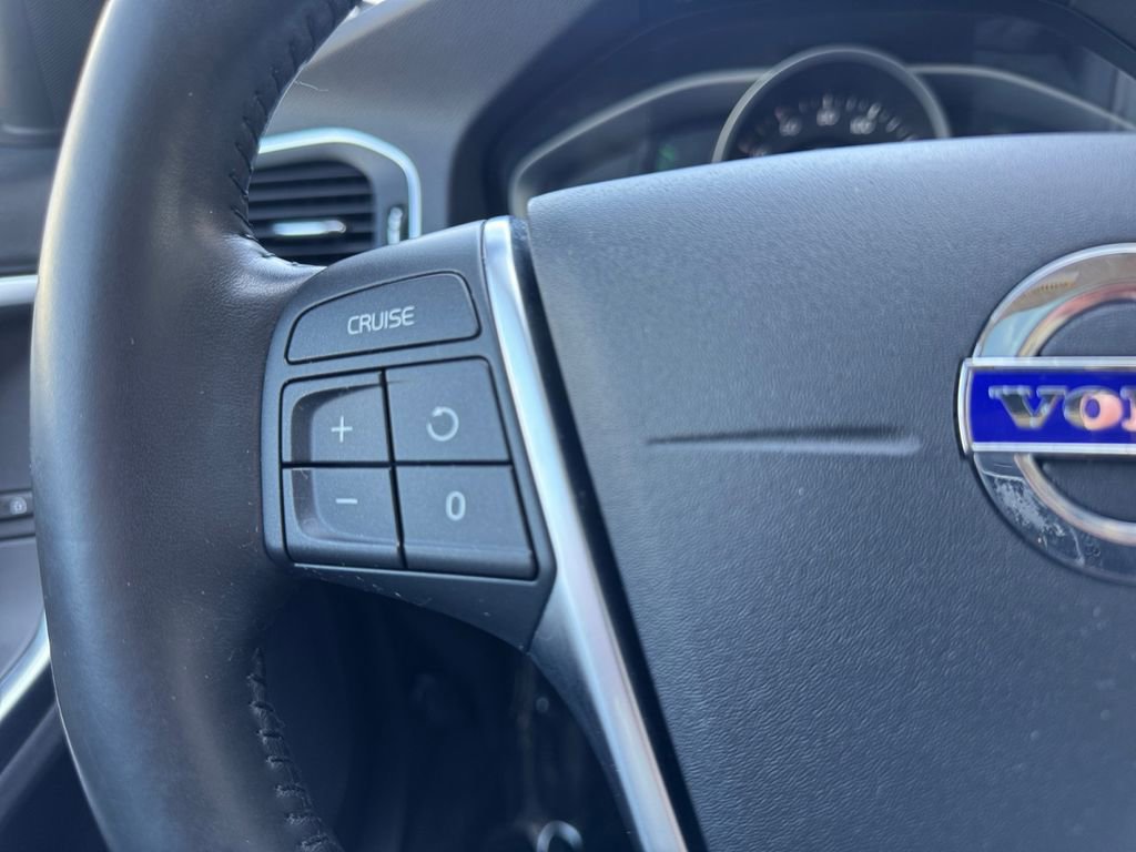 Used 2018 Volvo S60 T5 Dynamic w/ Protection Package AWD/4WD image 16