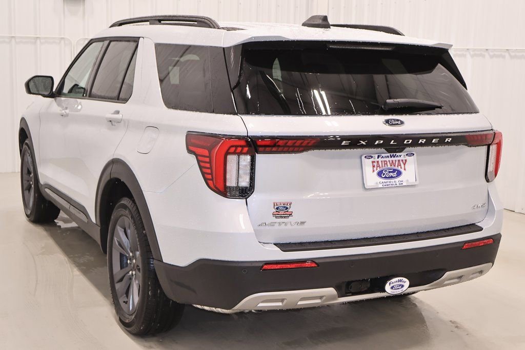 New 2026 Ford Explorer Active w/ Active Comfort Package image 7