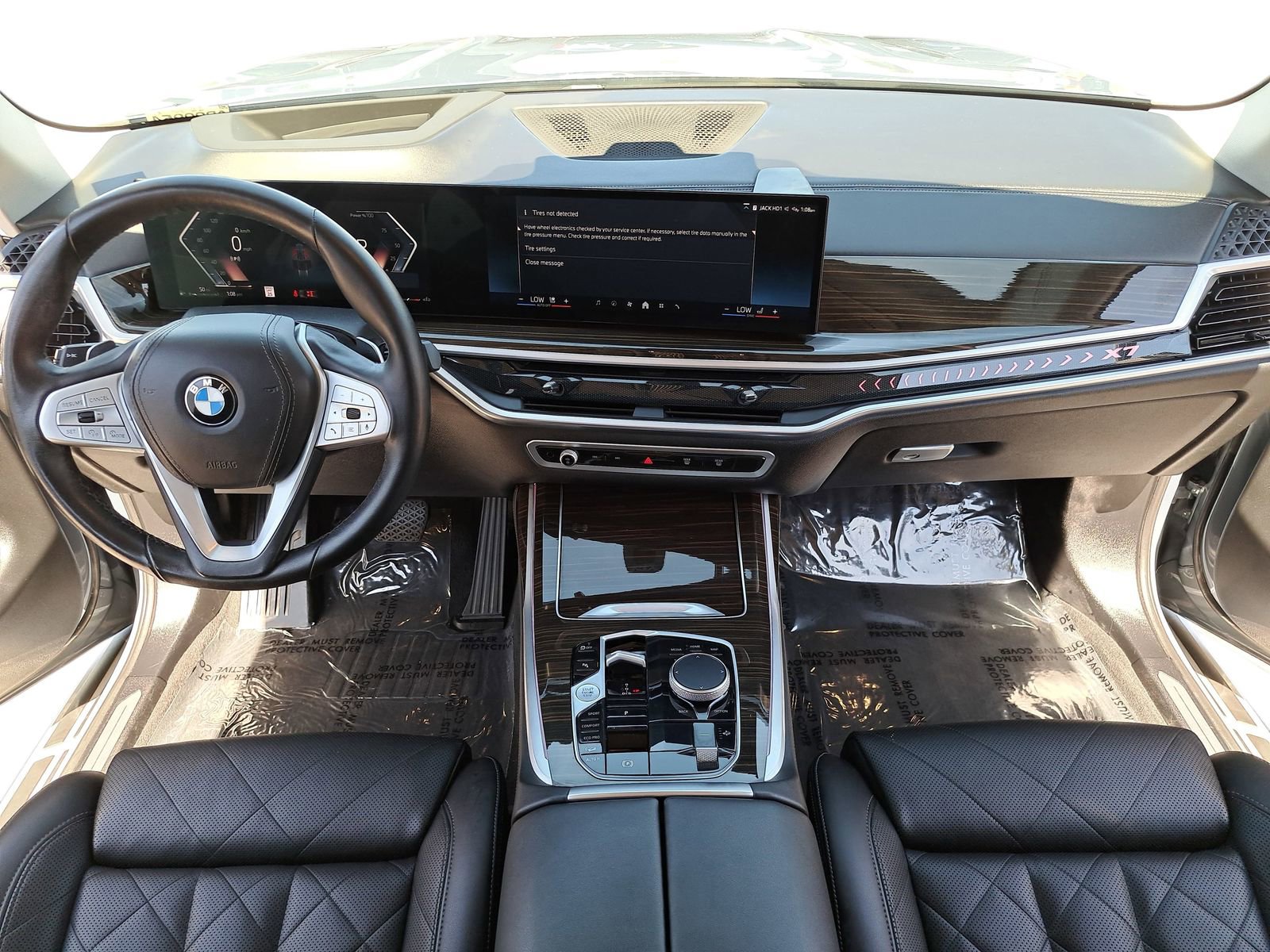 Used 2024 BMW X7 xDrive40i image 9