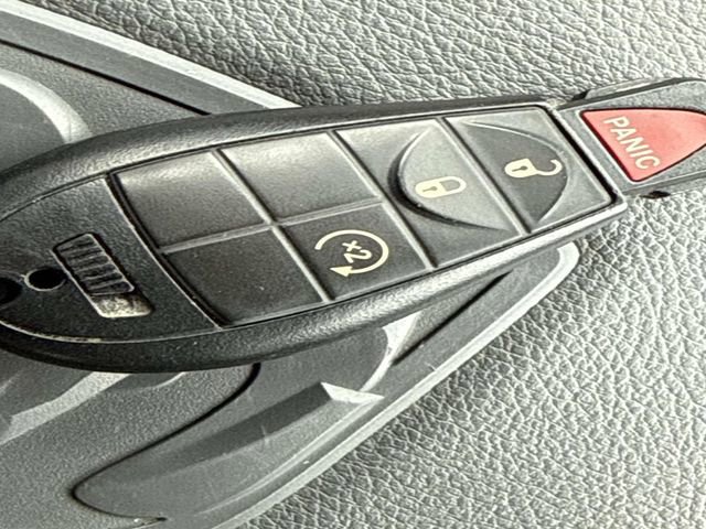 Used 2018 RAM 1500 SLT AWD/4WD image 8
