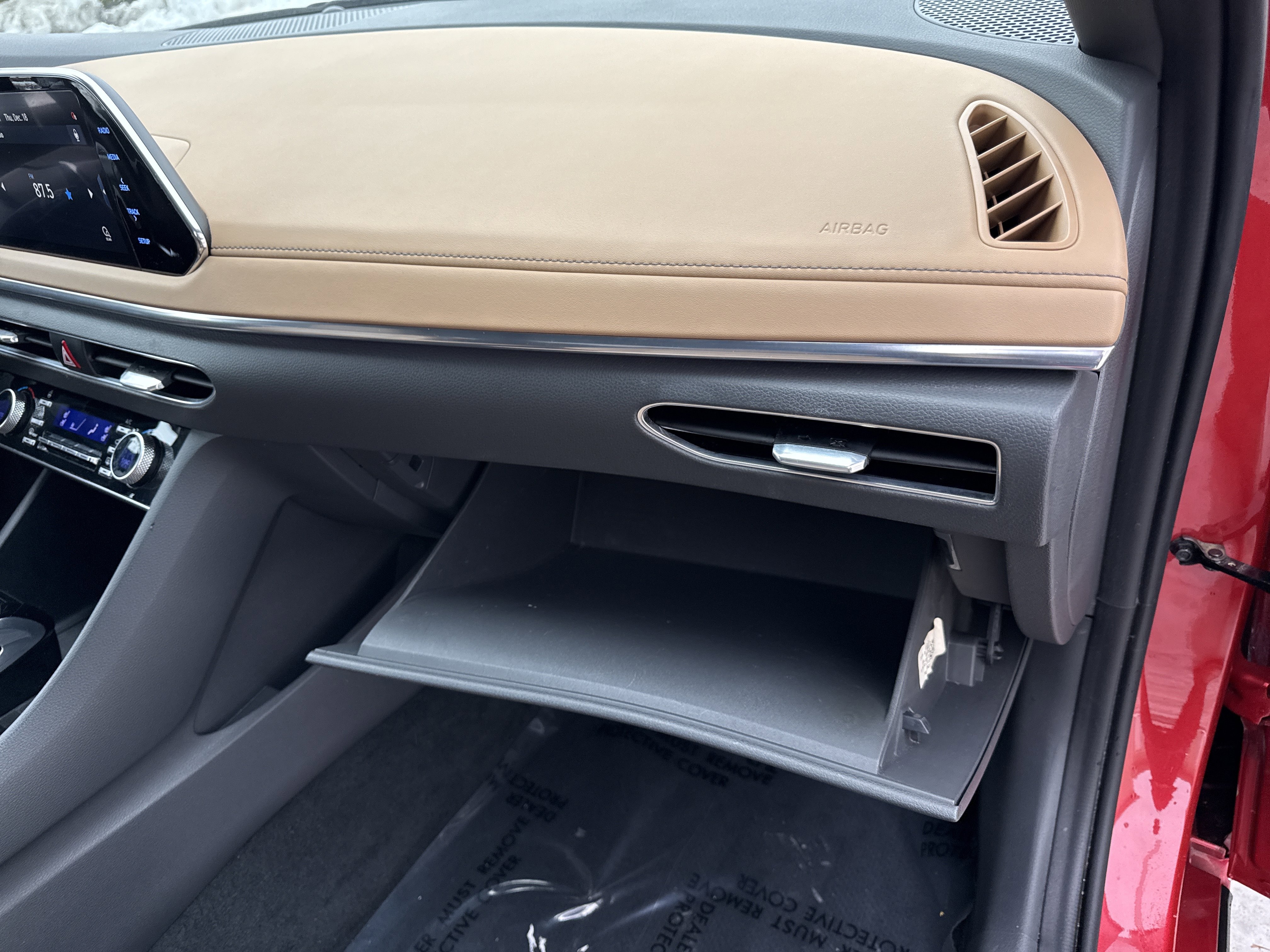 Used 2021 Hyundai Sonata Limited w/ Preferred Accessory Package image 35