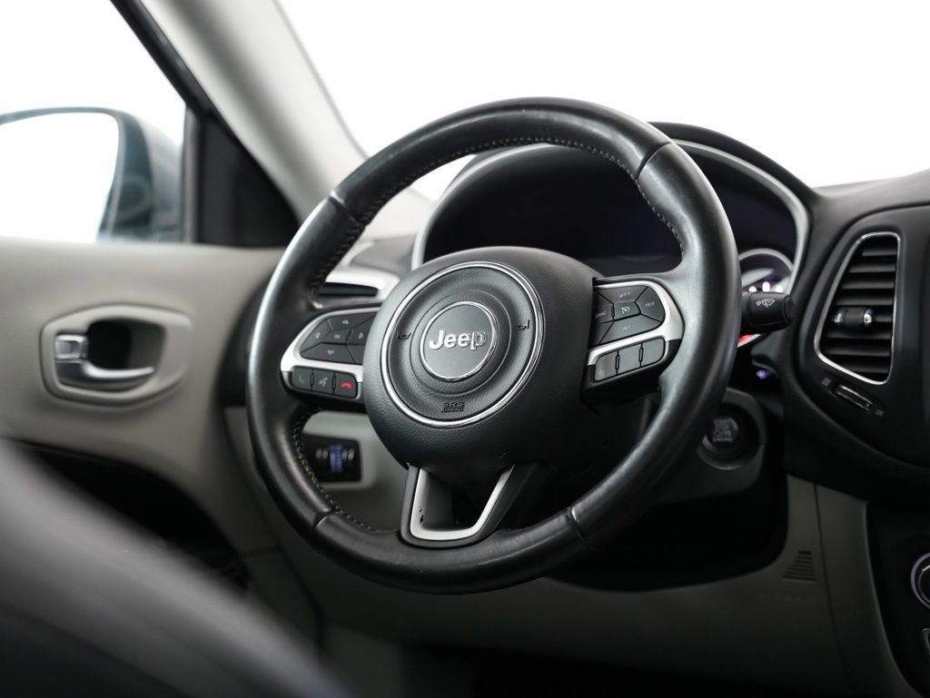 Used 2018 Jeep Compass Latitude w/ Popular Equipment Group image 11