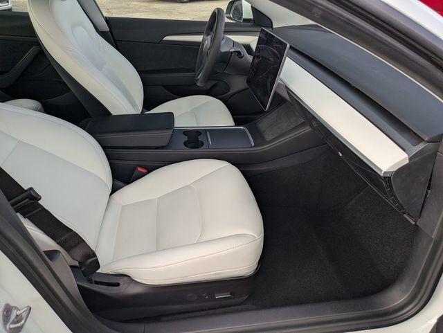 Used 2021 Tesla Model 3 Performance image 31