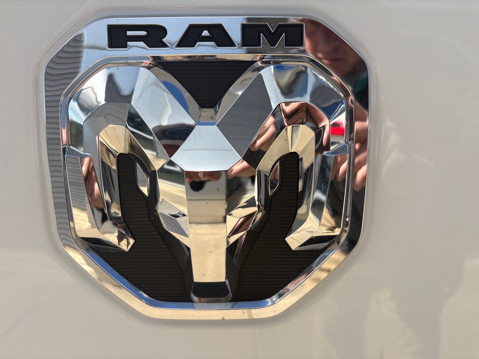 Used 2024 RAM 3500 Laramie image 25