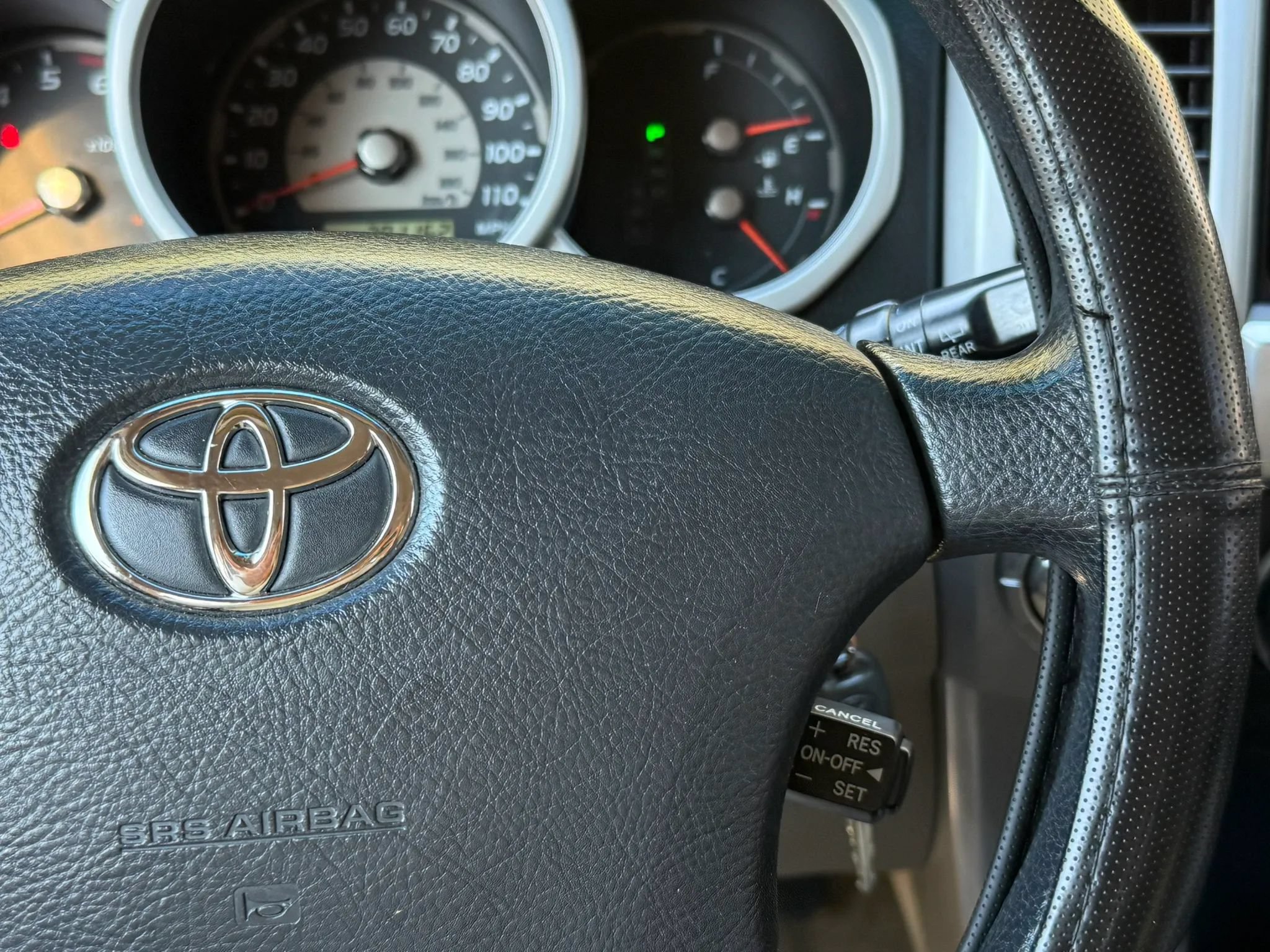 Used 2004 Toyota 4Runner Sport AWD/4WD image 30
