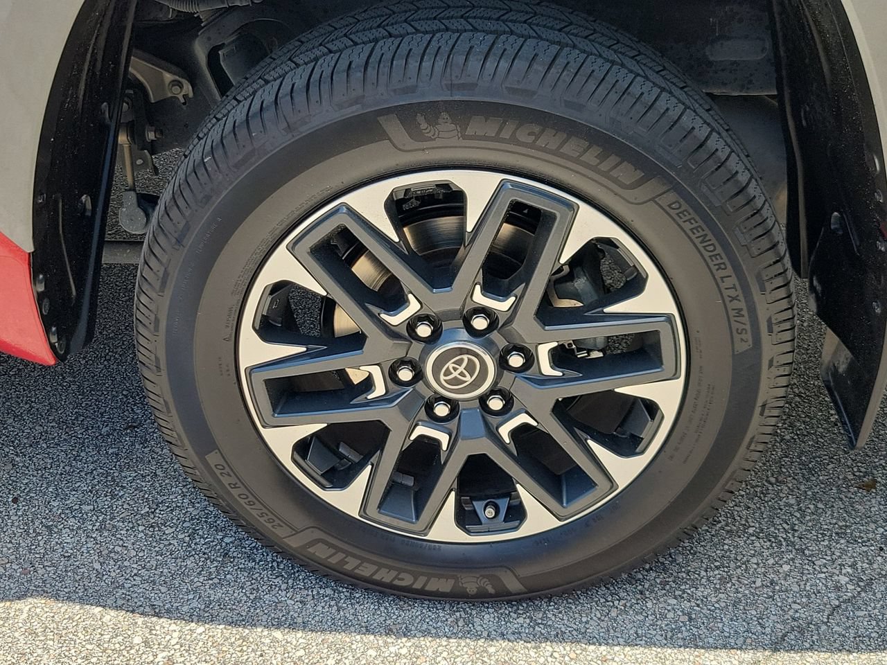 Used 2022 Toyota Tundra Limited RWD image 5