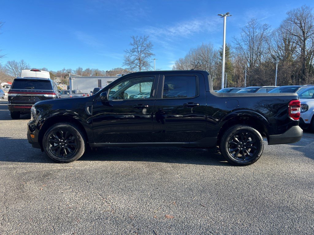 Used 2023 Ford Maverick Lariat w/ Lariat Luxury Package image 3