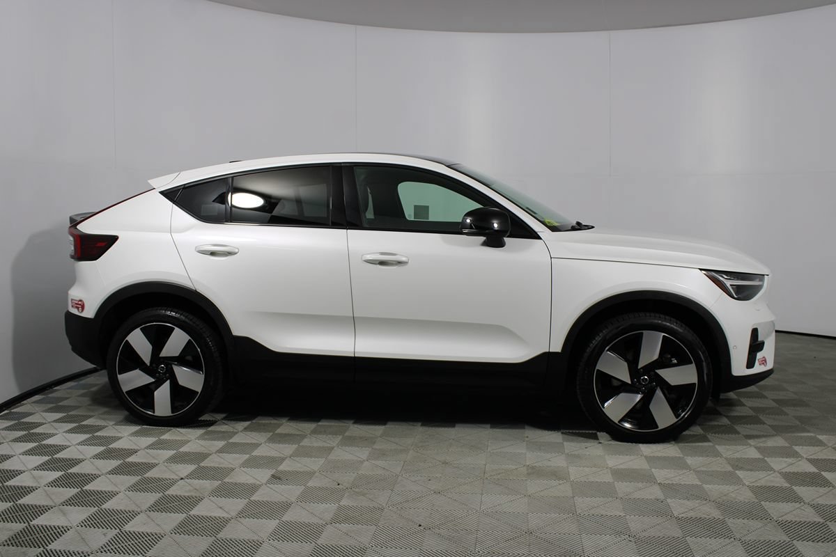 Used 2023 Volvo C40 P8 Recharge Ultimate w/ Protection Package Premier AWD/4WD image 39
