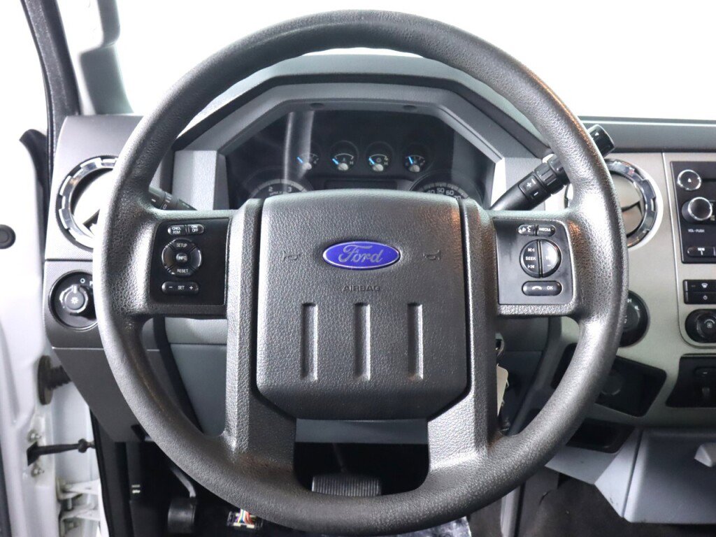 Used 2014 Ford F350 XLT w/ Camper Package image 11