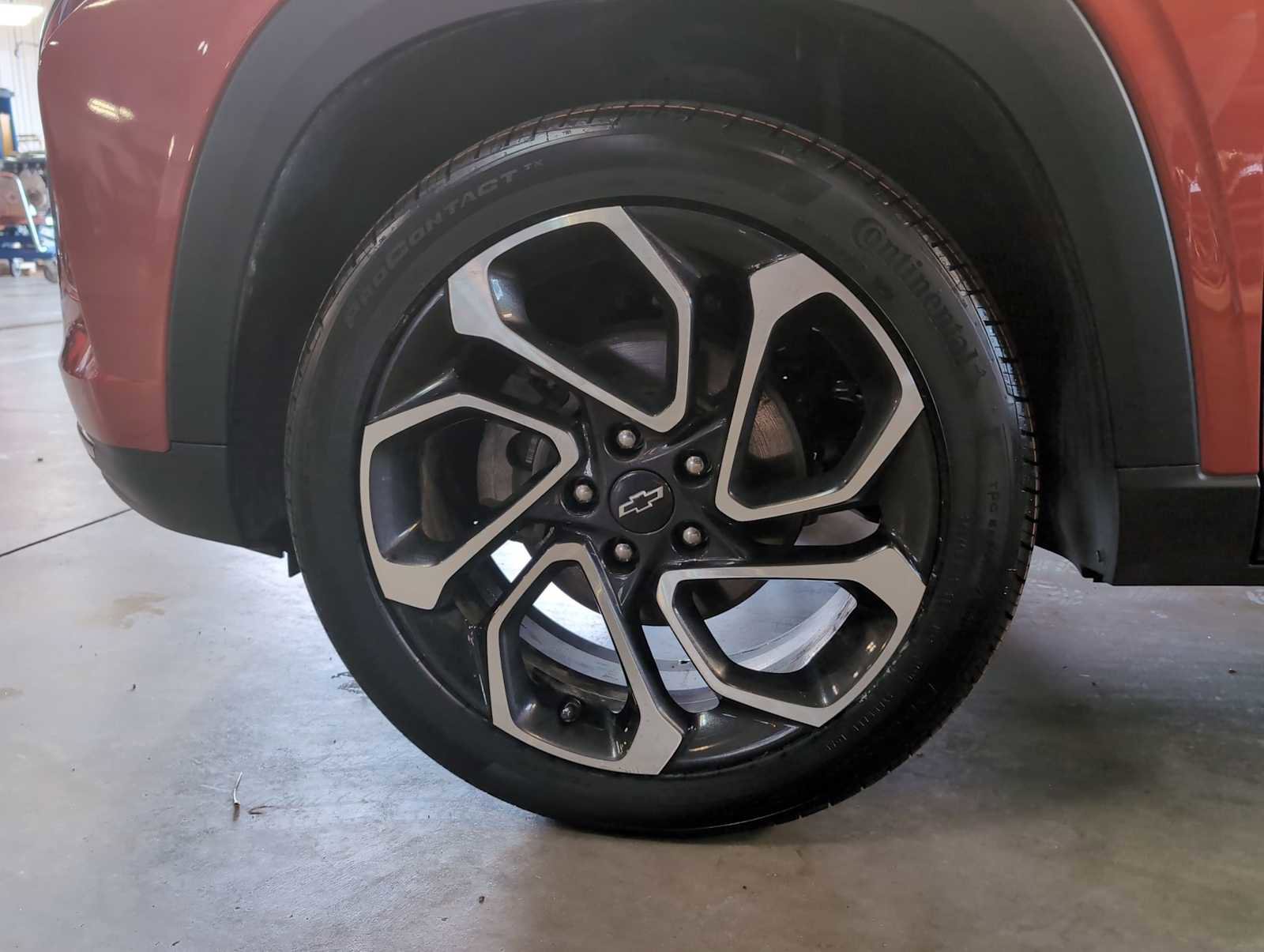 Used 2024 Chevrolet Trax RS w/ Driver Confidence Package image 30