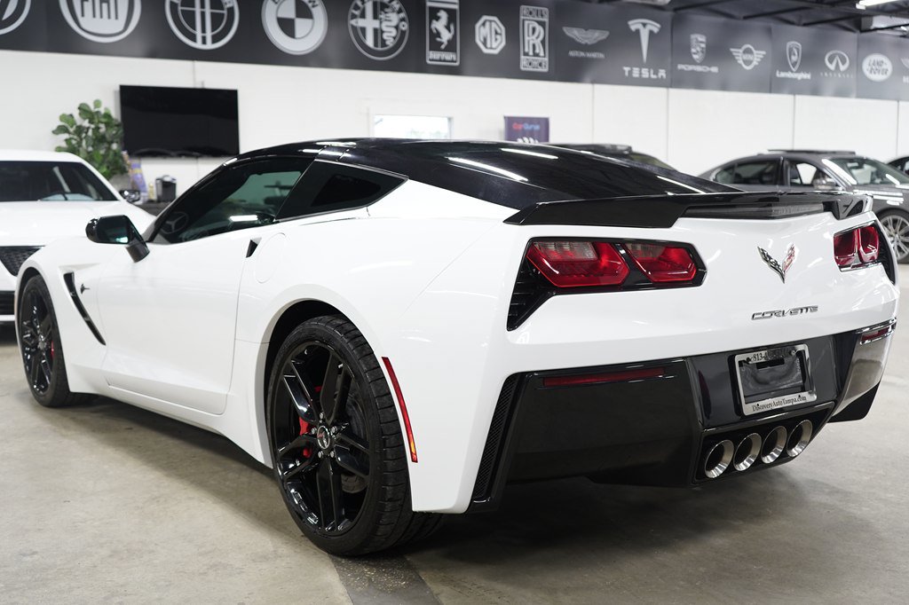 Used 2014 Chevrolet Corvette Stingray Coupe RWD image 3