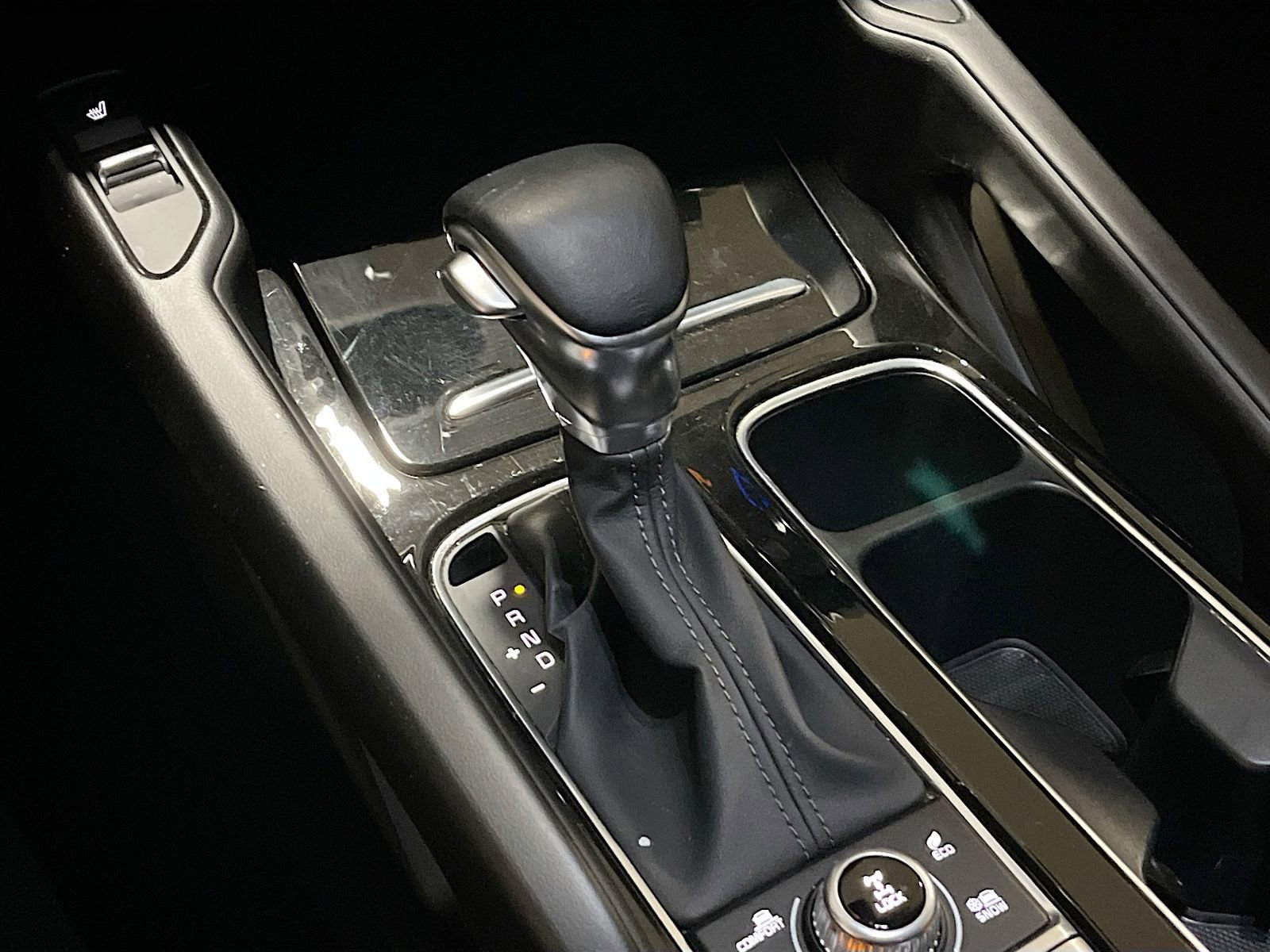 Used 2025 Kia Telluride S image 17