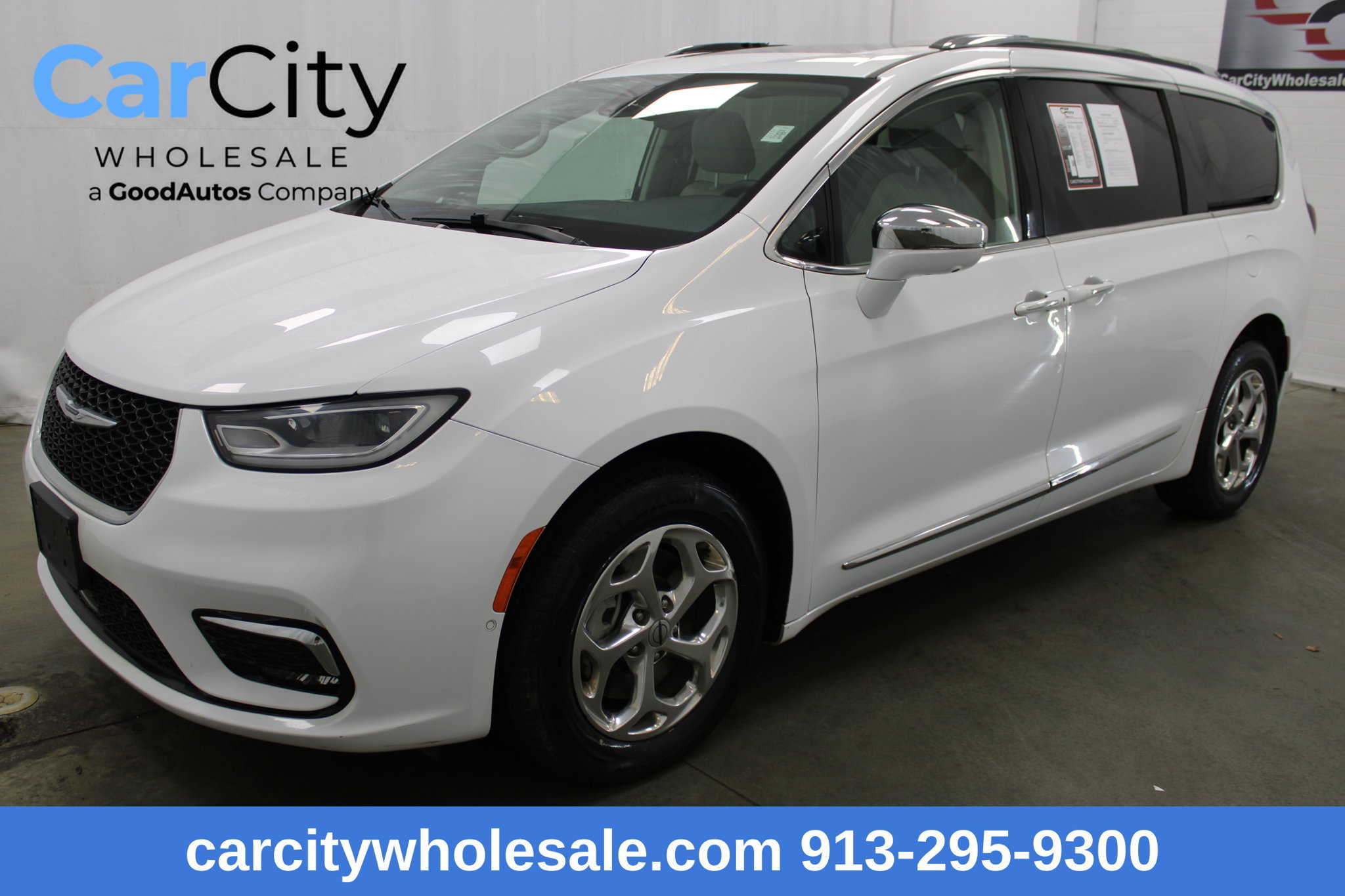Used 2021 Chrysler Pacifica Limited w/ Premium & Safety Sphere Group