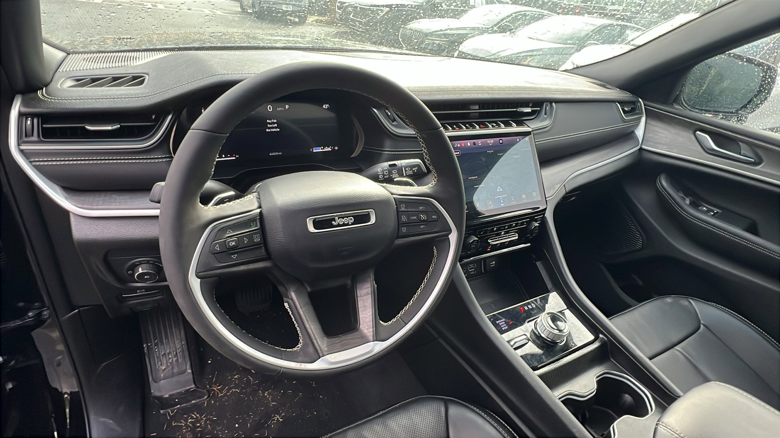 Used 2024 Jeep Grand Cherokee L Limited w/ Luxury Tech Group II image 28