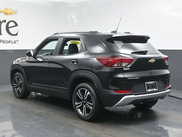 Used 2023 Chevrolet TrailBlazer LT FWD image 46
