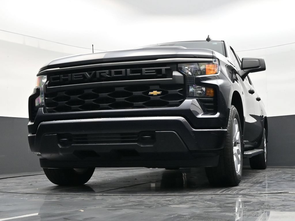 Used 2023 Chevrolet Silverado 1500 Custom RWD image 24