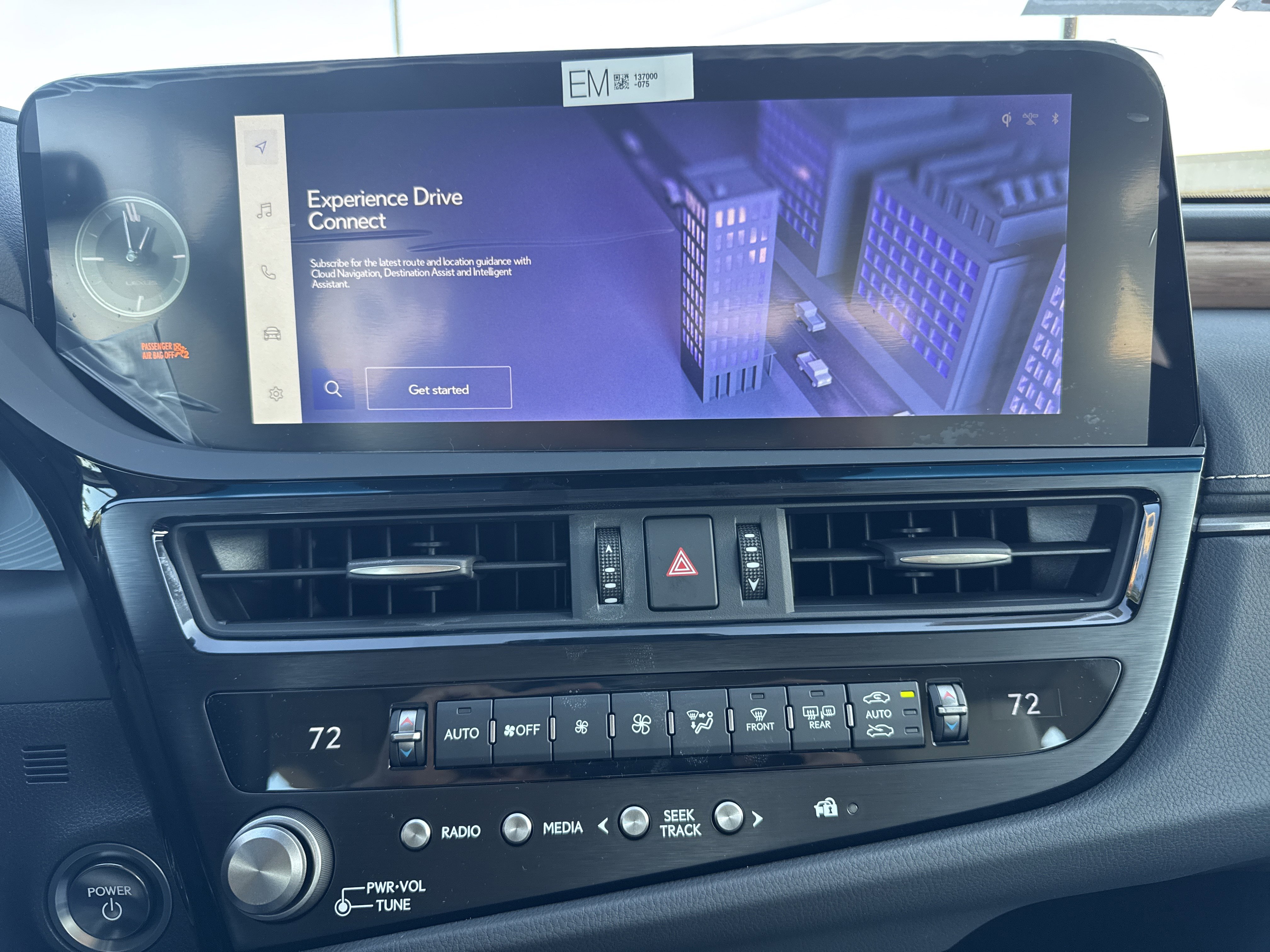 New 2025 Lexus ES 300h w/ Premium Package image 23