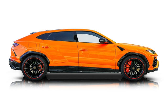 Used 2022 Lamborghini Urus image 2