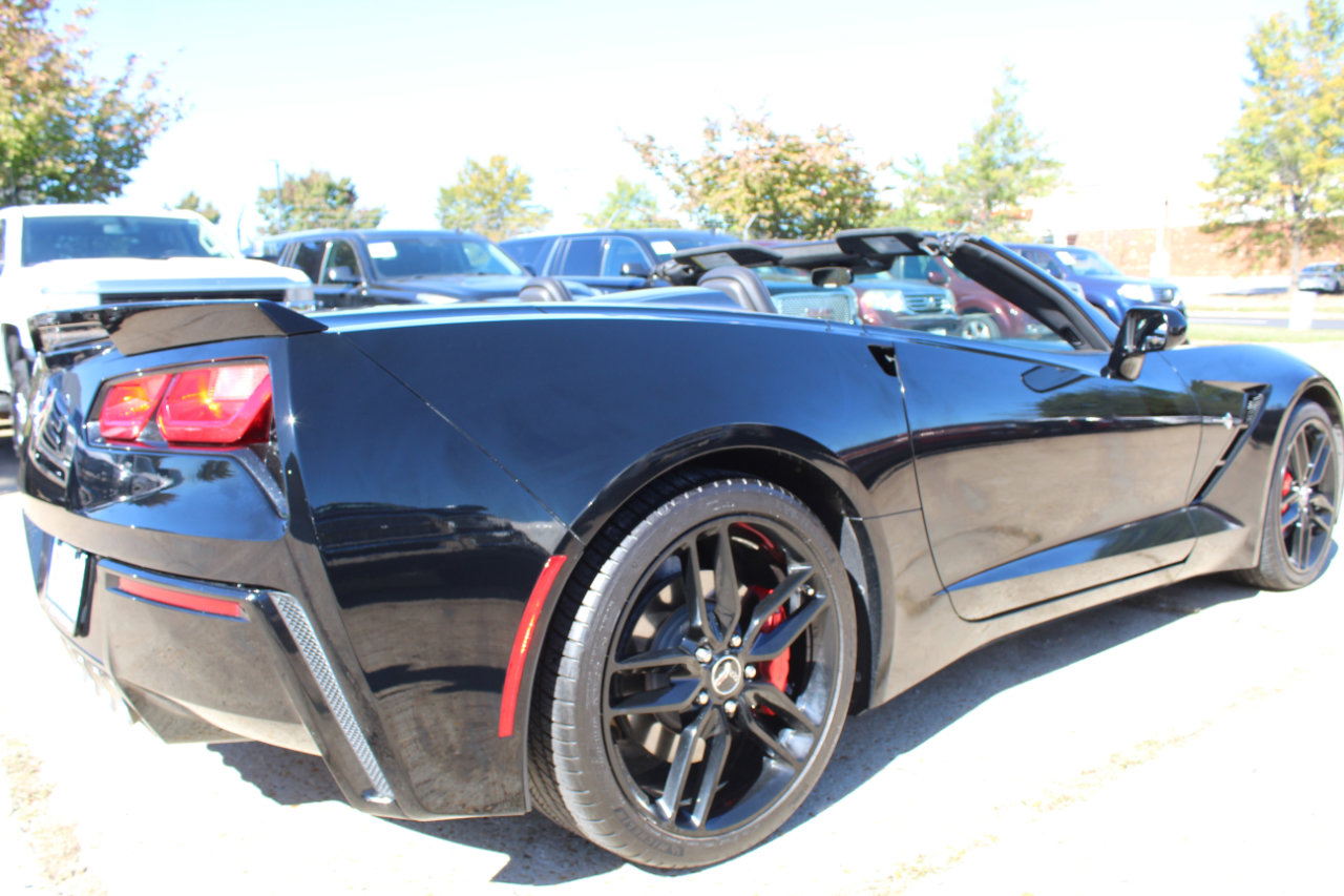 Used 2015 Chevrolet Corvette Stingray Convertible w/ 3LT Preferred Equipment Group image 10