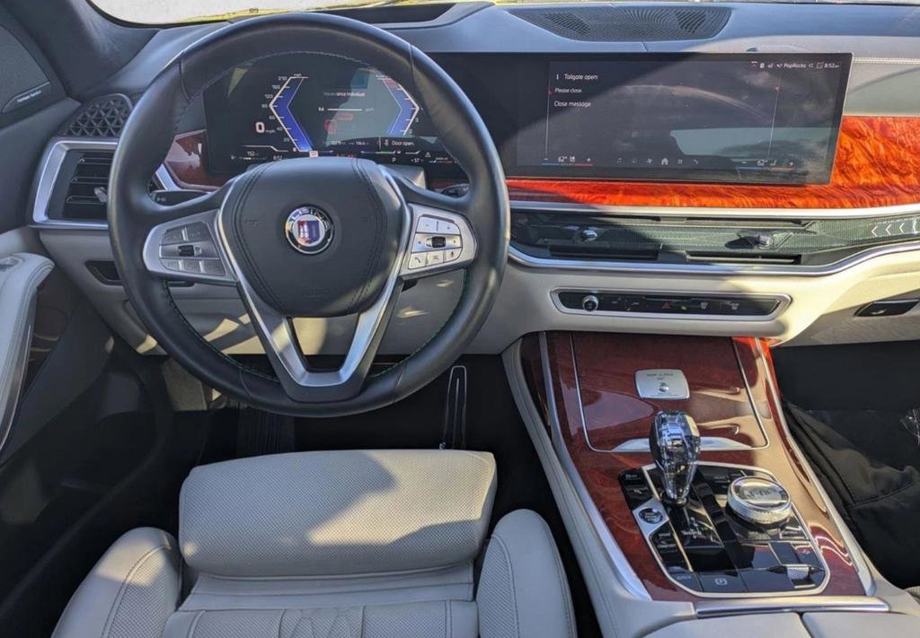 Used 2024 BMW ALPINA XB7 image 16