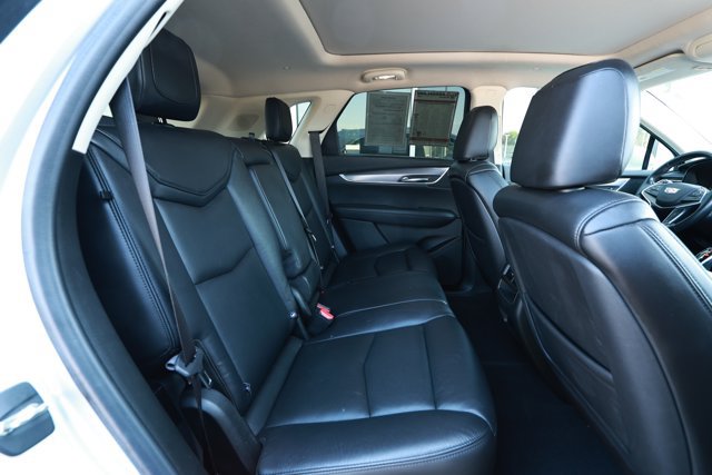 Used 2018 Cadillac XT5 Premium Luxury FWD image 34