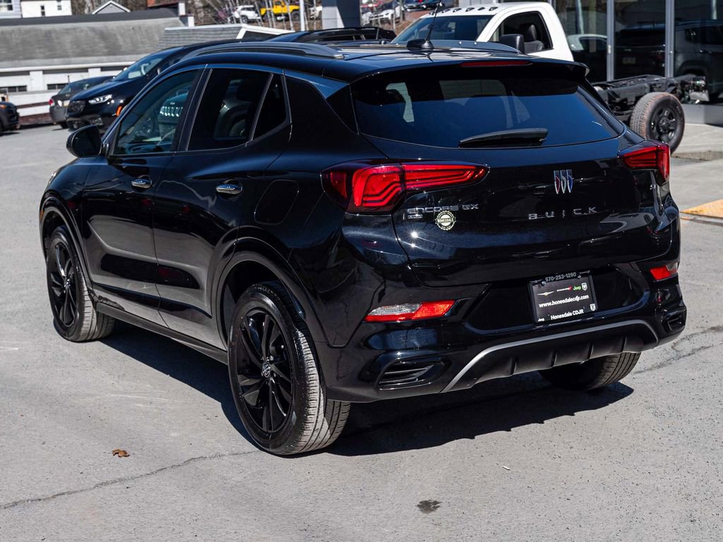 Used 2024 Buick Encore GX Sport Touring image 6