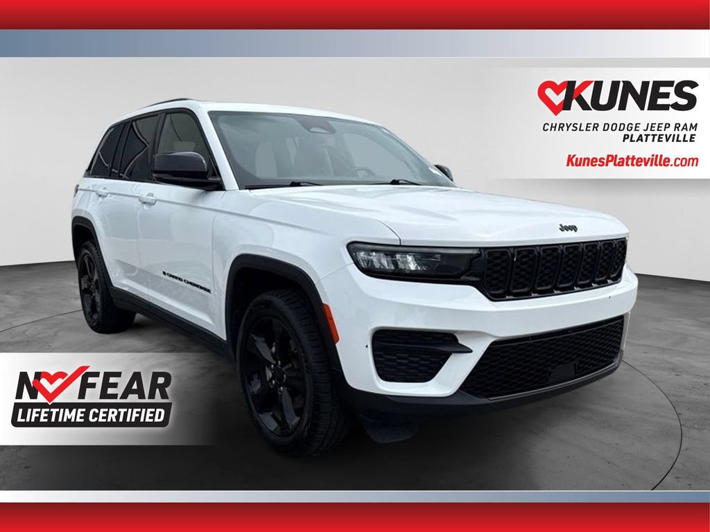 Used 2023 Jeep Grand Cherokee Altitude AWD/4WD image 1